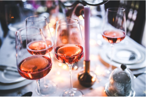 https://pixabay.com/en/wine-rose-glass-glasses-pink-791133/
